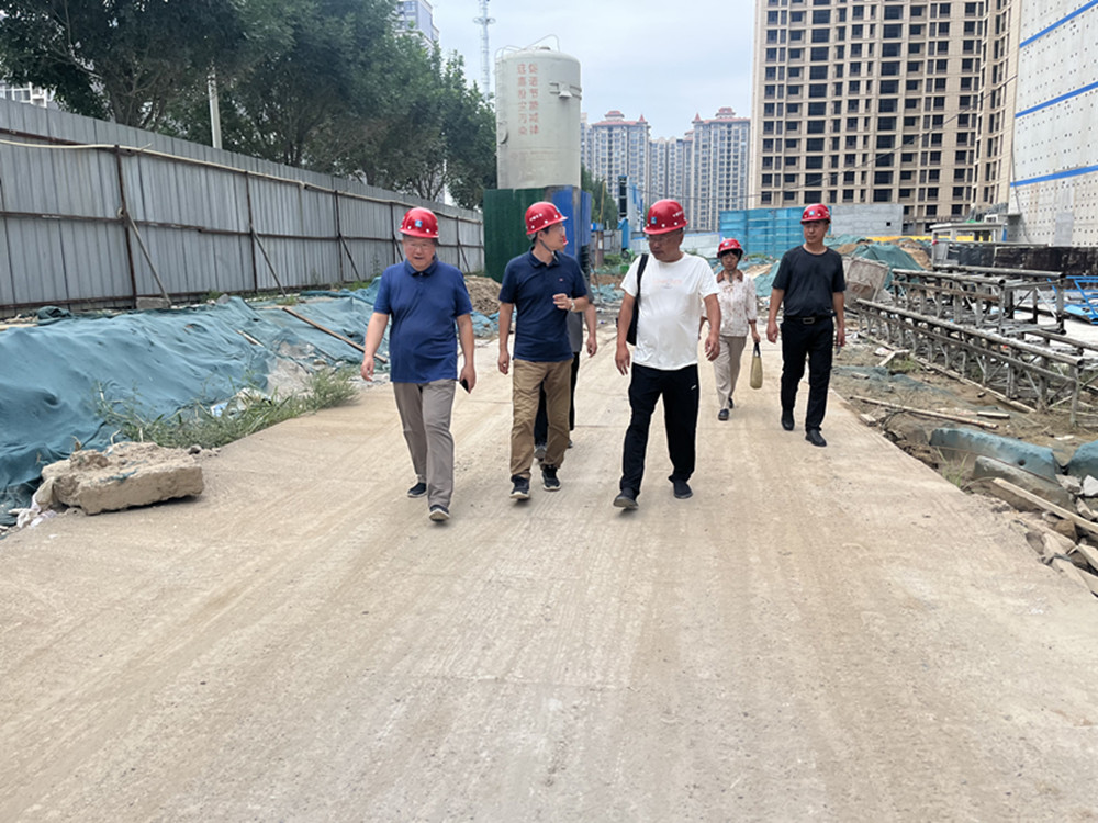 开云·官方站线上登录平台入口-开云(中国)
领导深入市政二部检查安全生产和防汛工作